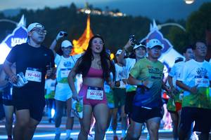 BIB: 461, 116, 079, 401
                            <button type="button" onclick="openModal(22341648)" class="btn btn-primary btn-sm float-right btn-popup" data-toggle="modal" data-target=".modal-high-quality">
                        <i class="fas fa-shopping-cart"></i> Add to Cart
                    </button>
                                            <button type="button" onclick="isThisMe(22341648, true)" class="btn btn-success btn-sm float-right btn-popup btn-isme hidden" data-toggle="tooltip" data-placement="bottom" title="นี่คือรูปของคุณใช่ไหม คลิกที่นี่เพื่อเอาเข้าอัลบั้ม">
                        <i class="fas fa-plus"></i> Add to album
                    </button>
                    <button type="button" onclick="isThisMe(22341648, false)" class="btn btn-warning btn-sm float-right btn-popup btn-isnotme hidden">
                        <i class="fas fa-ban"></i> Remove from album
                    </button>